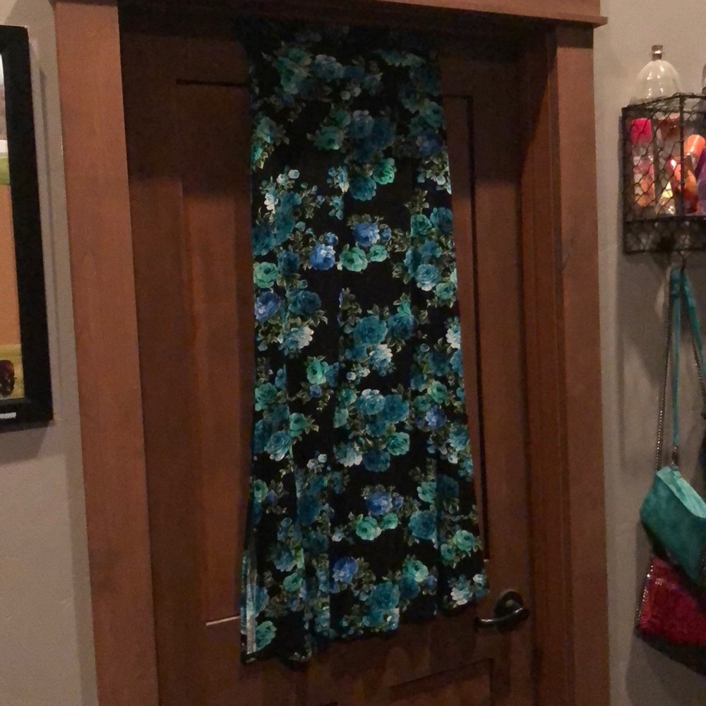 Vanity Black & Floral Maxi Skirt